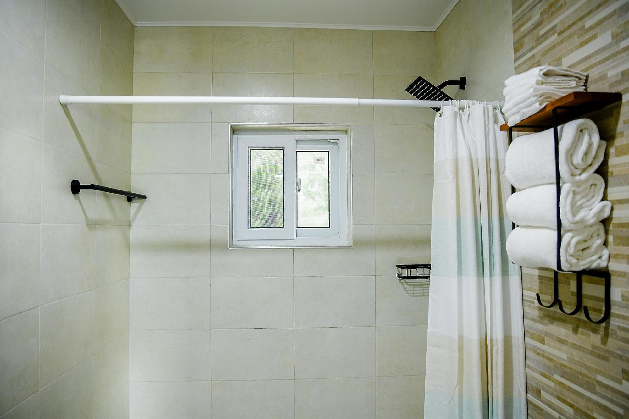 Sheer Bliss Beachview Apt #1 Джорджтаун Экстерьер фото